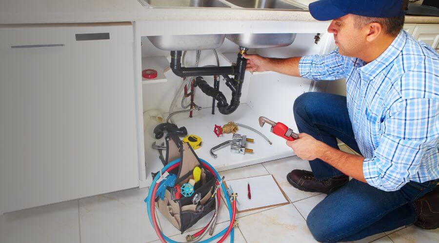 Expert burst pipe repair services in Crownpoint, NM